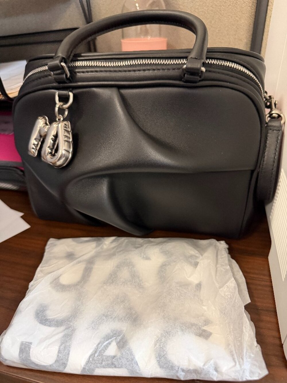 Marc Jacobs Small Wave bag Black